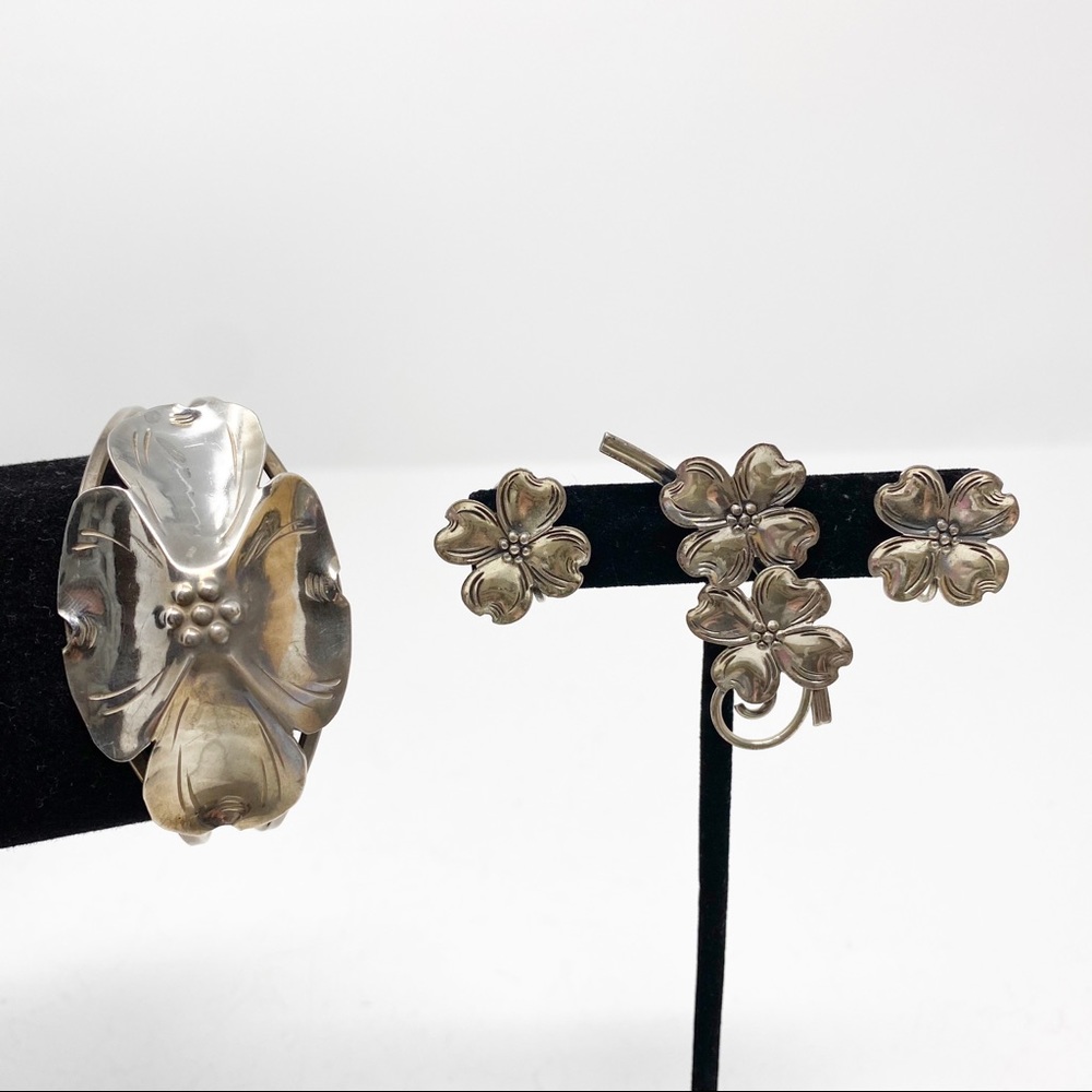 149 Dogwood collection, vintage silver bracelet, earrings and brooch jewelry set